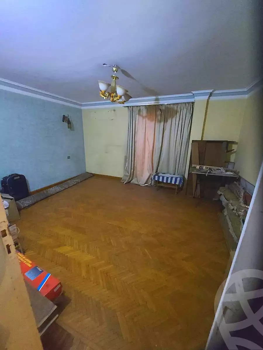 https://aqarmap.com.eg/en/listing/7188877-for-sale-cairo-helwan-helwan-el-sharkeya-borhan-st