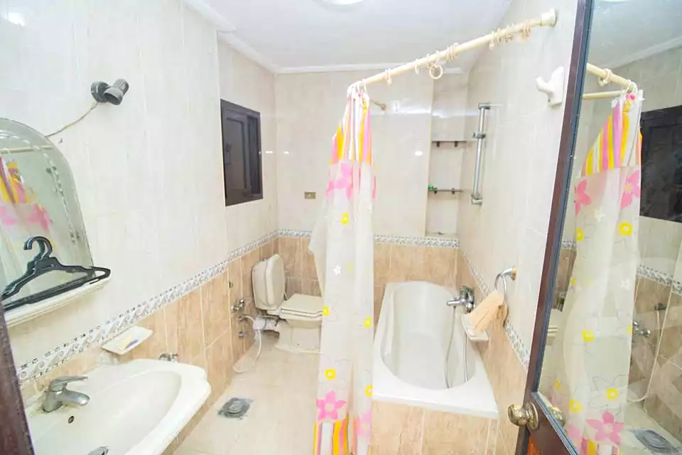 https://aqarmap.com.eg/ar/listing/7188921-for-rent-alexandria-moharram-bey