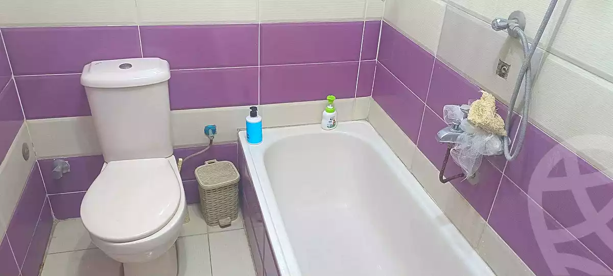 https://aqarmap.com.eg/ar/listing/7189016-for-sale-cairo-helwan-hadayek-helwan-nile-corniche-st