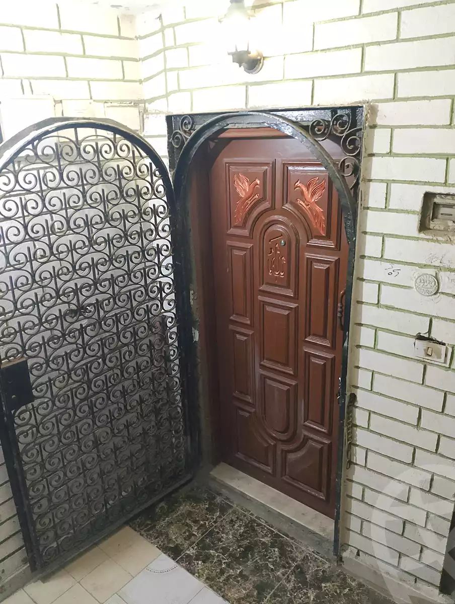 https://aqarmap.com.eg/ar/listing/7189410-for-rent-cairo-helwan-helwan-el-sharkeya-abd-el-rahman-pasha-st