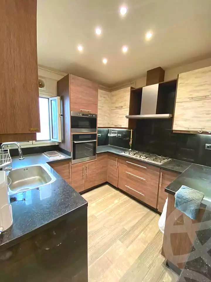 https://aqarmap.com.eg/ar/listing/7189660-for-sale-alexandria-tharwat