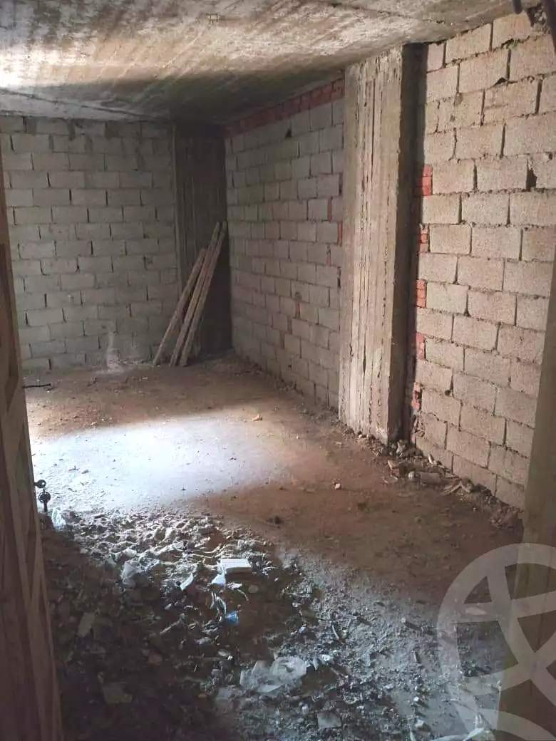 https://aqarmap.com.eg/ar/listing/7189950-for-sale-alexandria-al-agamy-bw-ywsf-hosni-mubarak-st