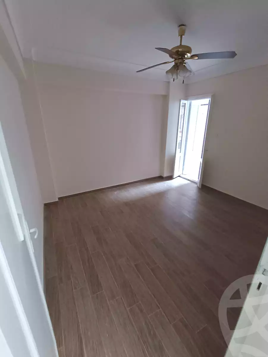 https://aqarmap.com.eg/ar/listing/7190087-for-sale-alexandria-sydy-bshr-sydy-bshr-bhry