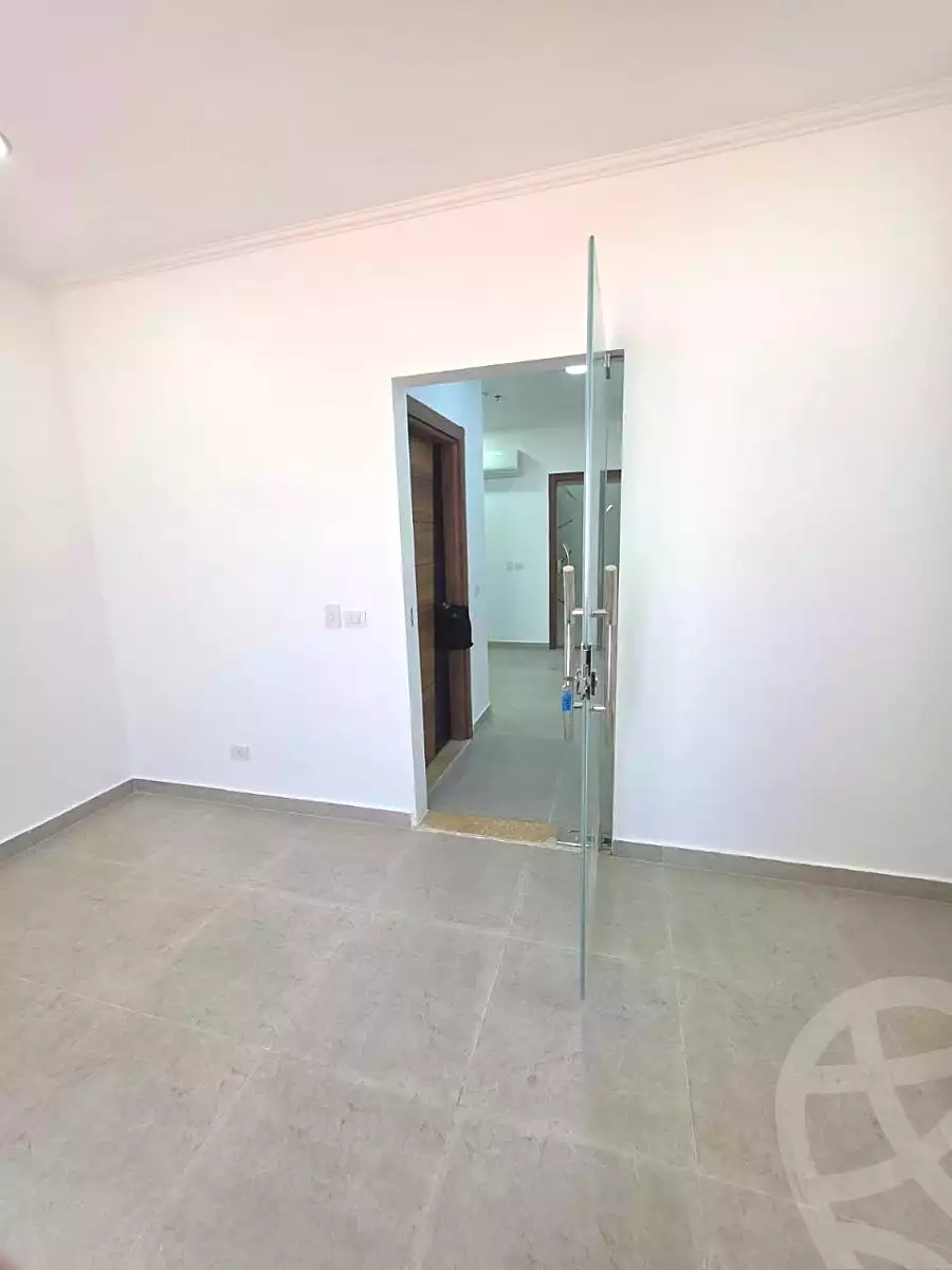https://aqarmap.com.eg/ar/listing/7190311-for-sale-cairo-el-shorouk-compounds-hana-medical-complex-z-group