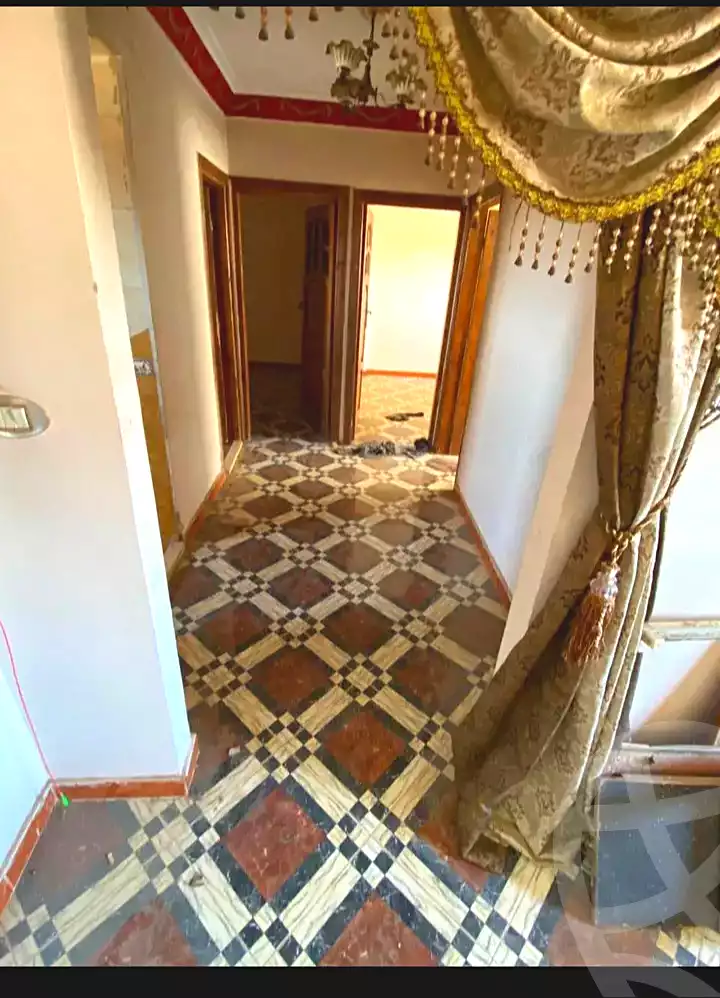 https://aqarmap.com.eg/ar/listing/7190453-for-sale-alexandria-new-miami-eskot