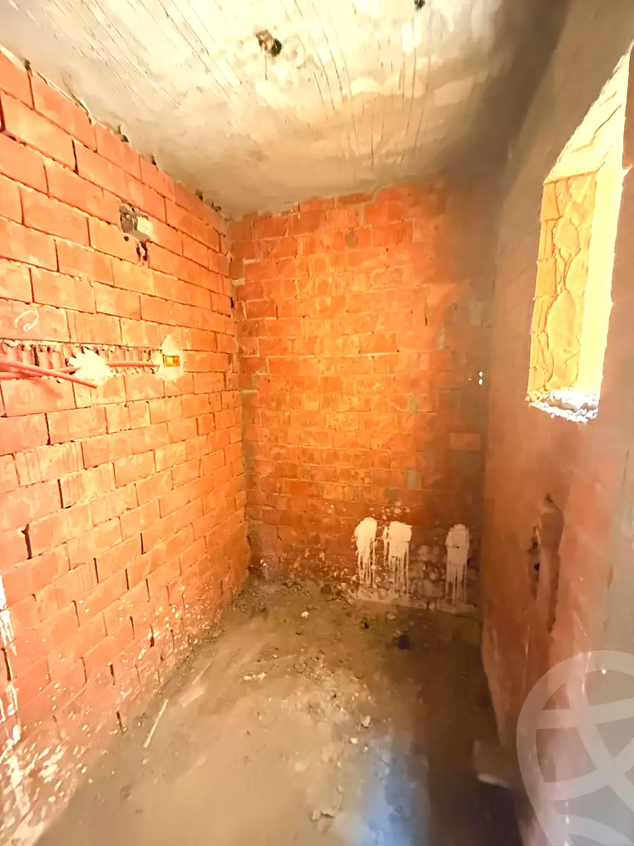 https://aqarmap.com.eg/en/listing/7190477-for-sale-cairo-new-cairo-compounds-el-ashrafia
