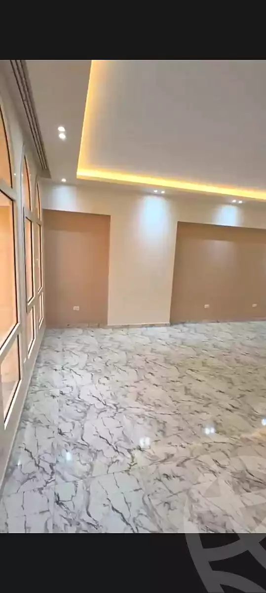 https://aqarmap.com.eg/ar/listing/7191717-for-rent-cairo-new-cairo-compounds-hayati-residence