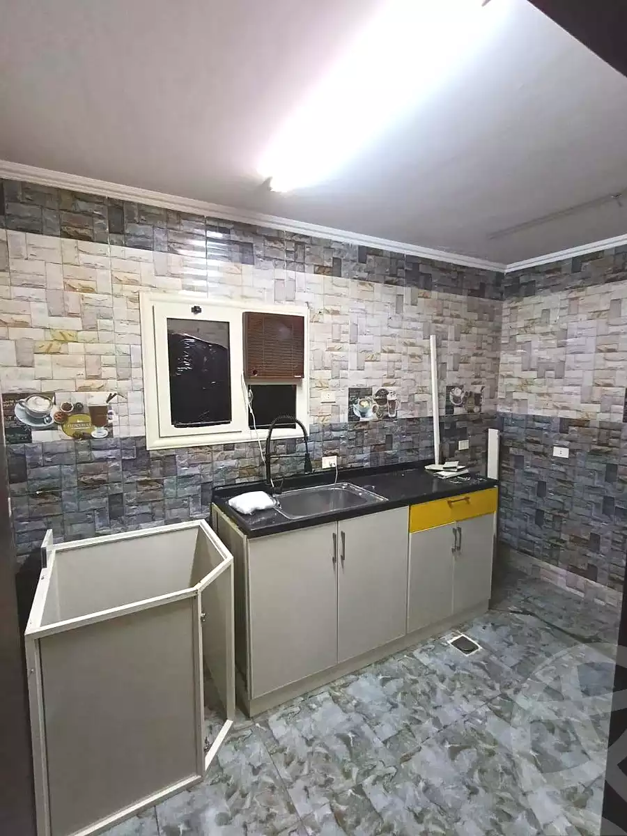 https://aqarmap.com.eg/ar/listing/7191890-for-sale-cairo-helwan-ahmed-enci-st