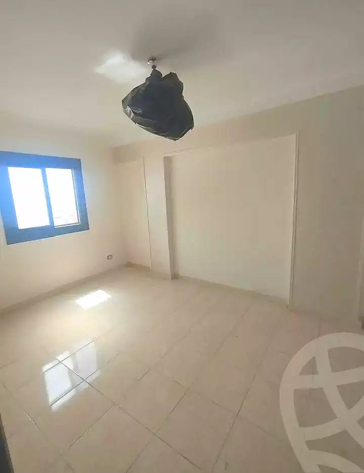 https://aqarmap.com.eg/ar/listing/7192009-for-sale-alexandria-al-agamy-lbytsh-shahr-al-assal-st