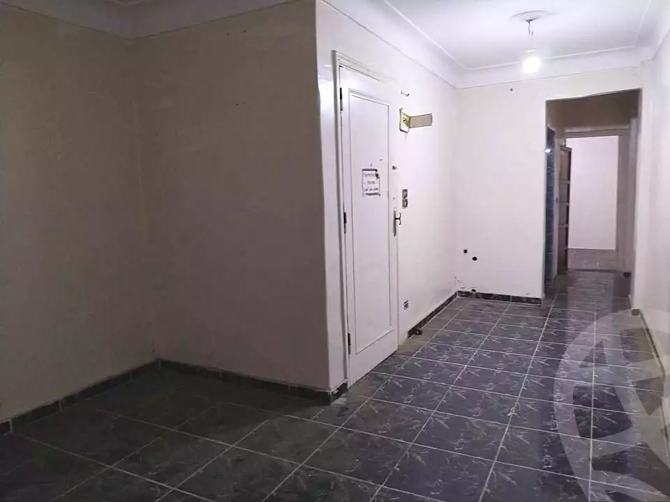 https://aqarmap.com.eg/ar/listing/7192029-for-sale-alexandria-sydy-bshr-sydy-bshr-bhry-gamal-abd-el-nasir-st