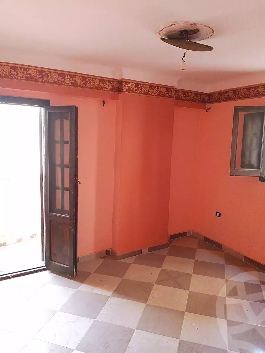 https://aqarmap.com.eg/ar/listing/7192270-for-sale-alexandria-new-miami-street-10