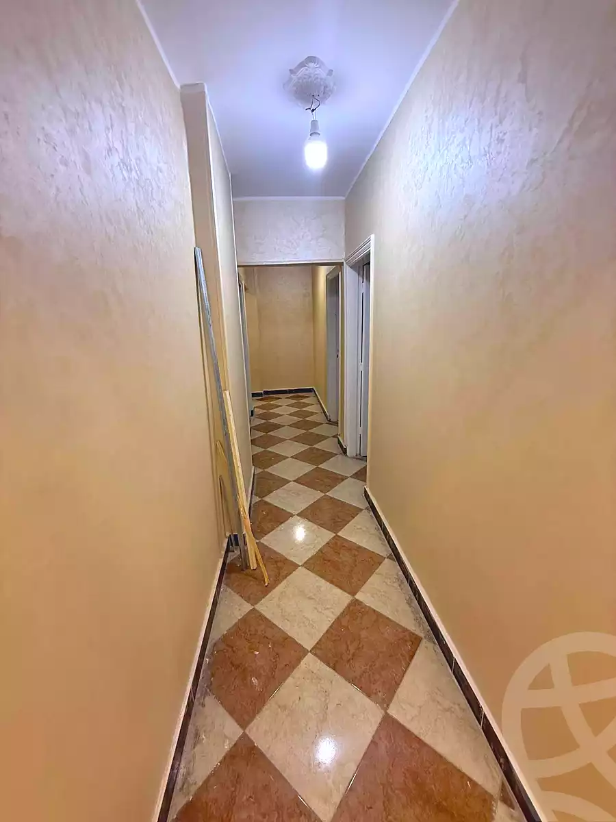 https://aqarmap.com.eg/en/listing/7192309-for-sale-cairo-helwan-helwan-el-sharkeya-latif-basha-st