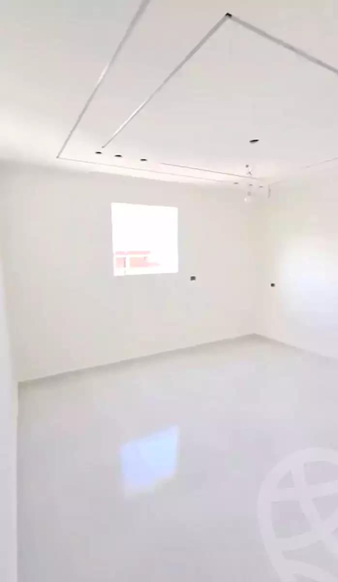 https://aqarmap.com.eg/ar/listing/7192647-for-sale-alexandria-new-miami-street-10