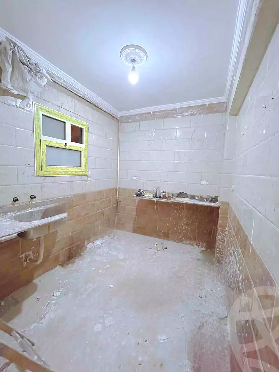 https://aqarmap.com.eg/ar/listing/7192763-for-sale-alexandria-al-agamy-lbytsh-qased-kareem-st