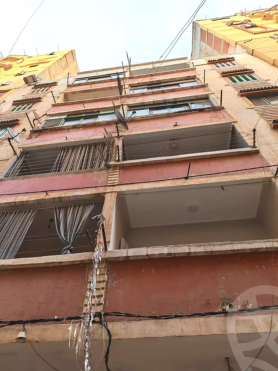 https://aqarmap.com.eg/en/listing/7192801-for-sale-alexandria-al-agamy-el-hanouvel-gabir-hafez-st