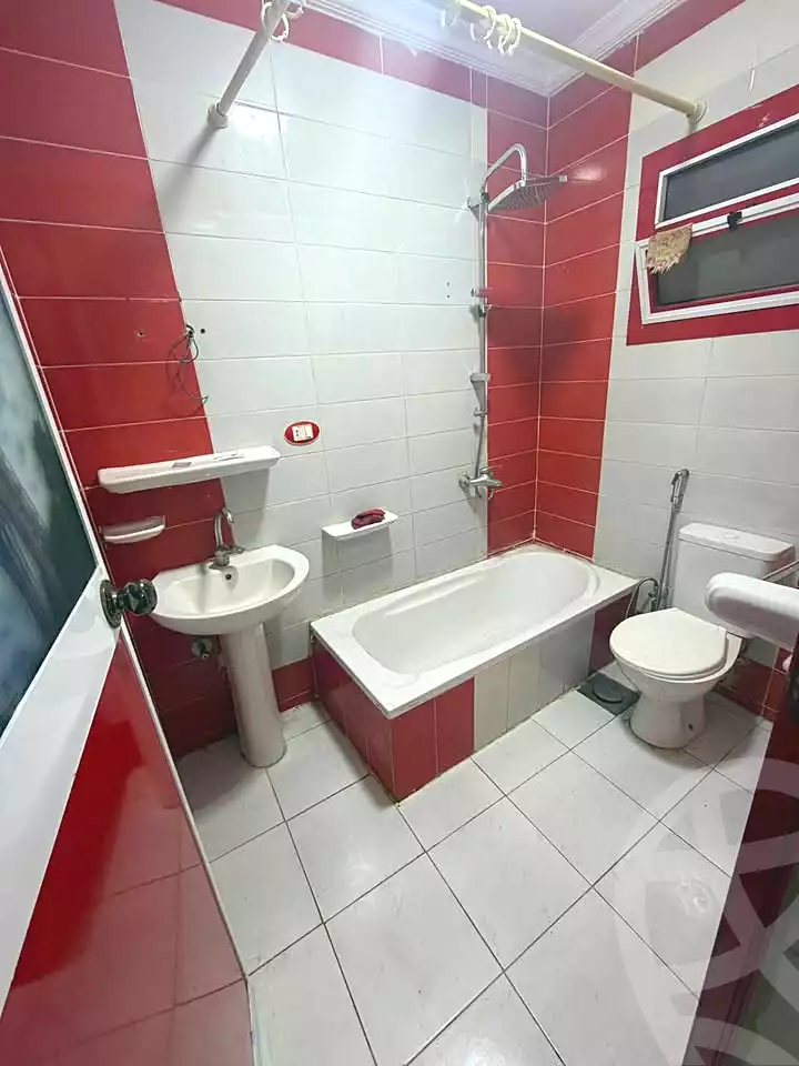 https://aqarmap.com.eg/ar/listing/7193062-for-sale-alexandria-al-agamy-lbytsh-emtedad-al-ryad-st
