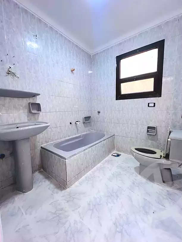 https://aqarmap.com.eg/ar/listing/7193647-for-sale-alexandria-al-agamy-shataa-el-nakheel
