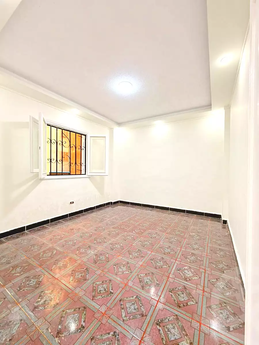 https://aqarmap.com.eg/ar/listing/7193901-for-sale-alexandria-al-agamy-shataa-el-nakheel-street-35