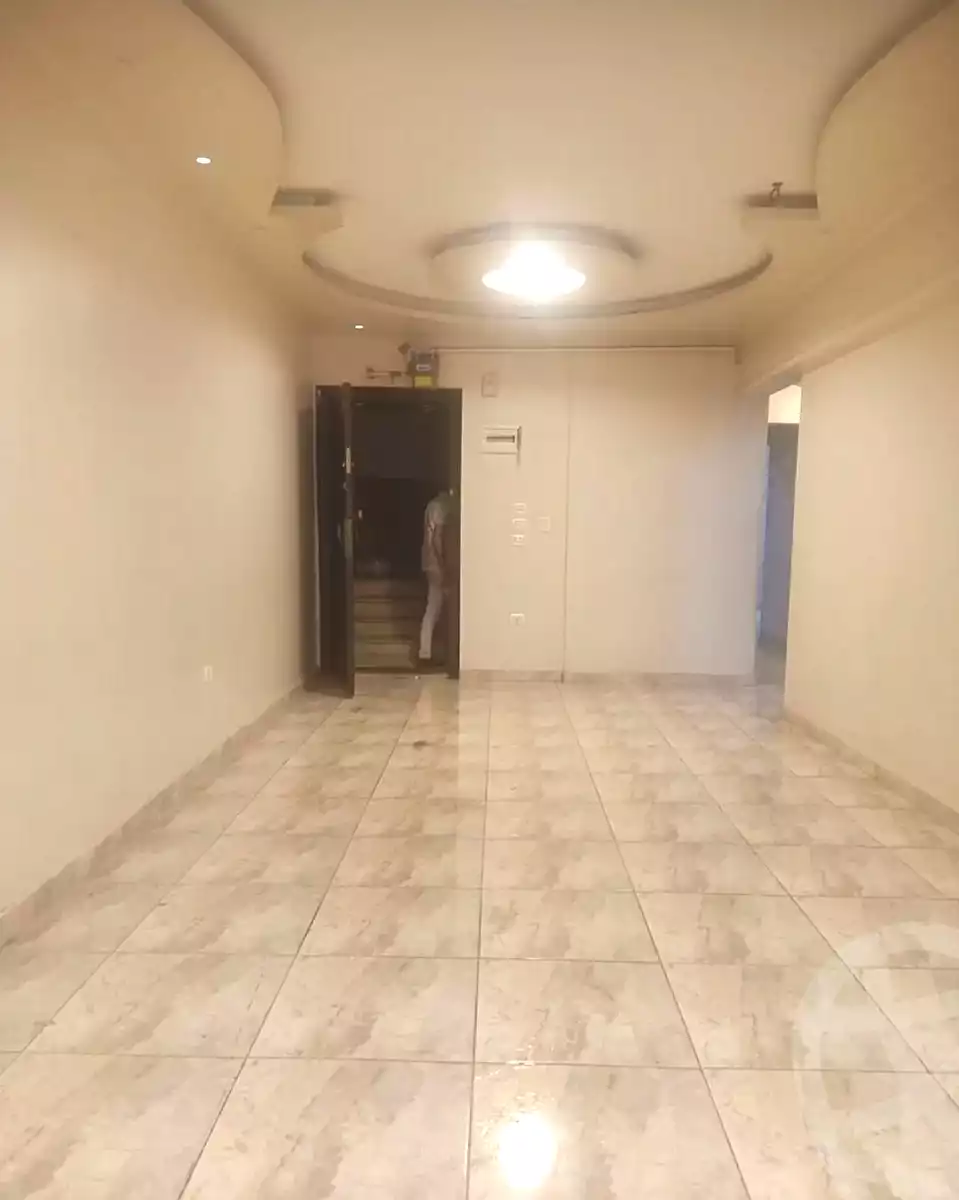 https://aqarmap.com.eg/ar/listing/7194014-for-rent-alexandria-el-asafra-shr-45