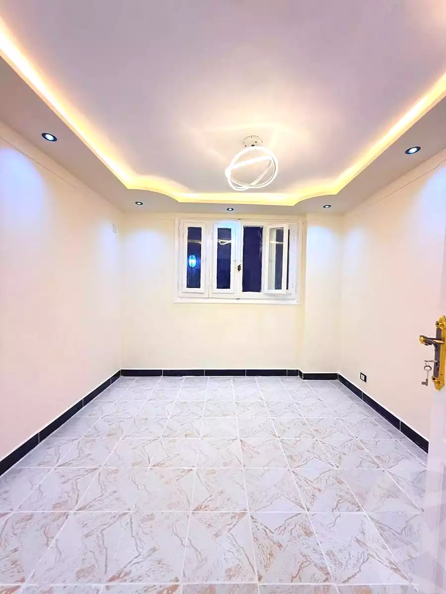 https://aqarmap.com.eg/en/listing/7194042-for-sale-alexandria-al-agamy-shataa-el-nakheel