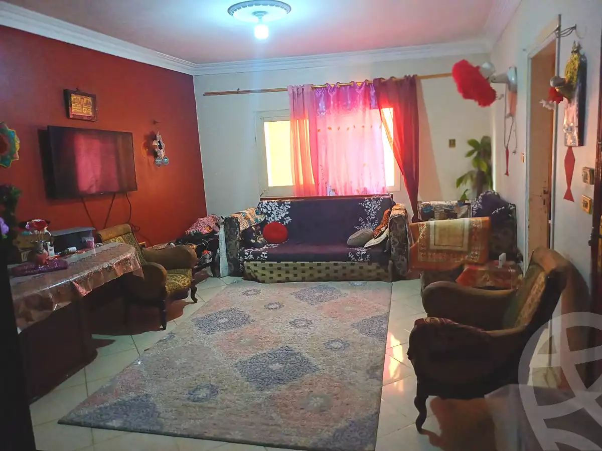 https://aqarmap.com.eg/en/listing/7194237-for-sale-cairo-ain-shams-6-october-st