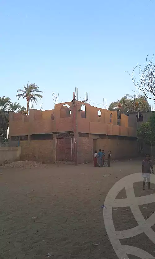 https://aqarmap.com.eg/en/listing/7193837-for-sale-sohag-el-balyana-el-hirga-qbly
