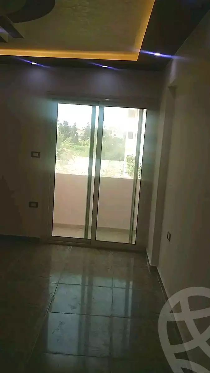 https://aqarmap.com.eg/ar/listing/7194488-for-rent-alexandria-al-agamy-bw-ywsf