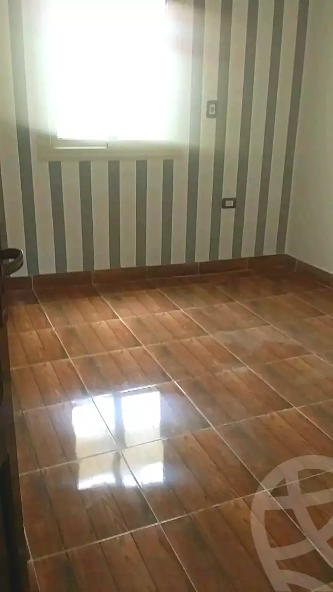 https://aqarmap.com.eg/ar/listing/7194488-for-rent-alexandria-al-agamy-bw-ywsf