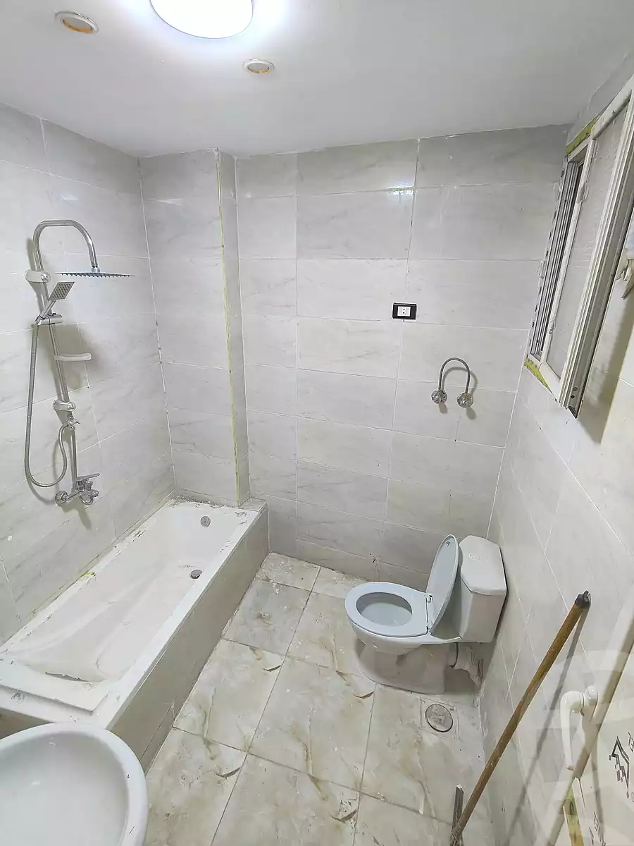 https://aqarmap.com.eg/ar/listing/7194601-for-sale-cairo-ain-shams-ain-shams-el-sharkia-el-eshrein-stt