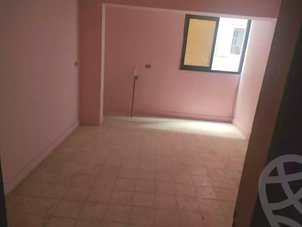 https://aqarmap.com.eg/ar/listing/7194573-for-sale-alexandria-al-agamy-lbytsh-el-hay-st
