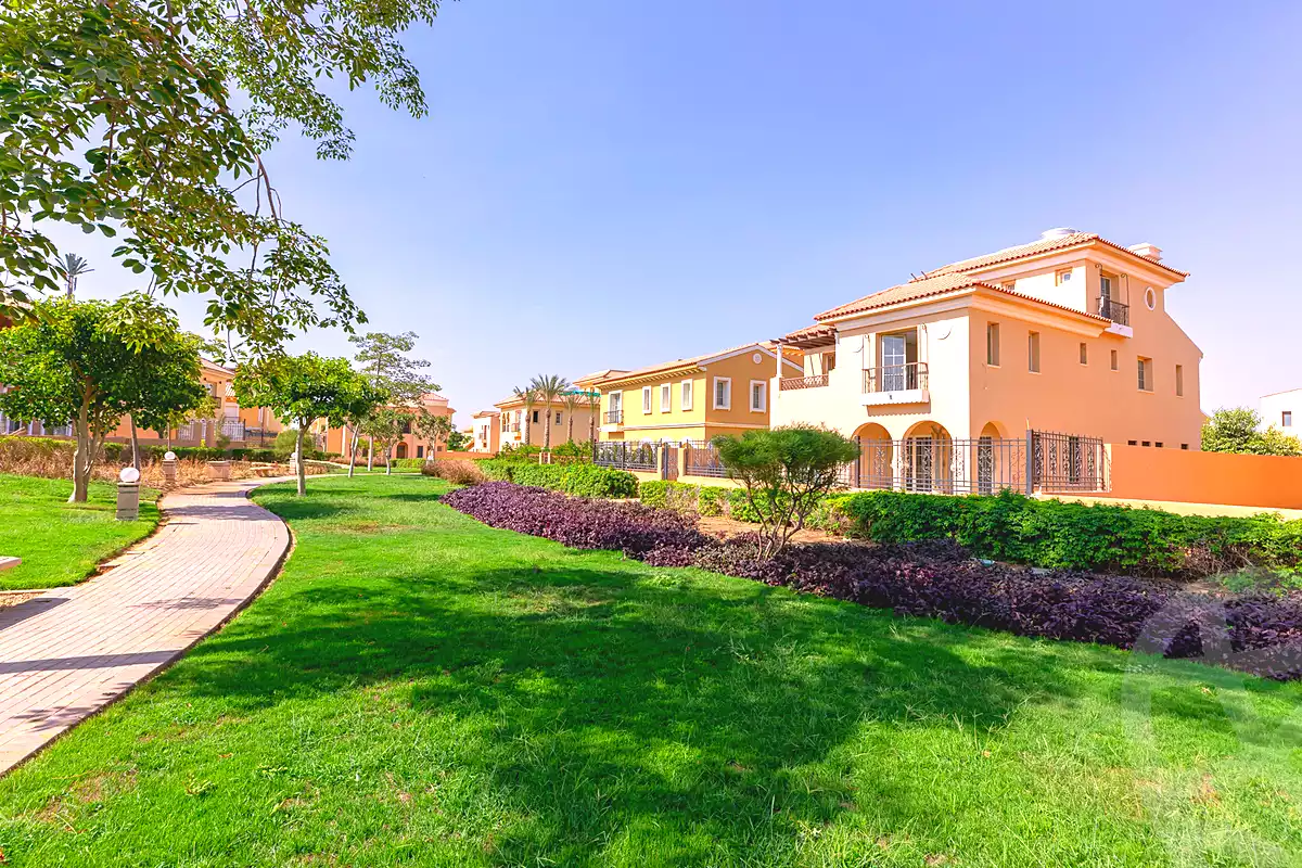 https://aqarmap.com.eg/ar/listing/7195273-for-sale-cairo-new-cairo-compounds-hyde-park-greens-hyde-park-compound