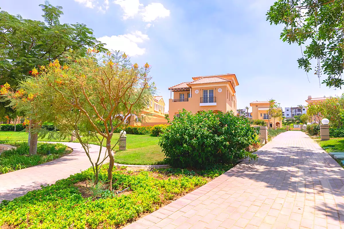 https://aqarmap.com.eg/ar/listing/7195291-for-sale-cairo-new-cairo-compounds-hyde-park-greens-hyde-park-compound