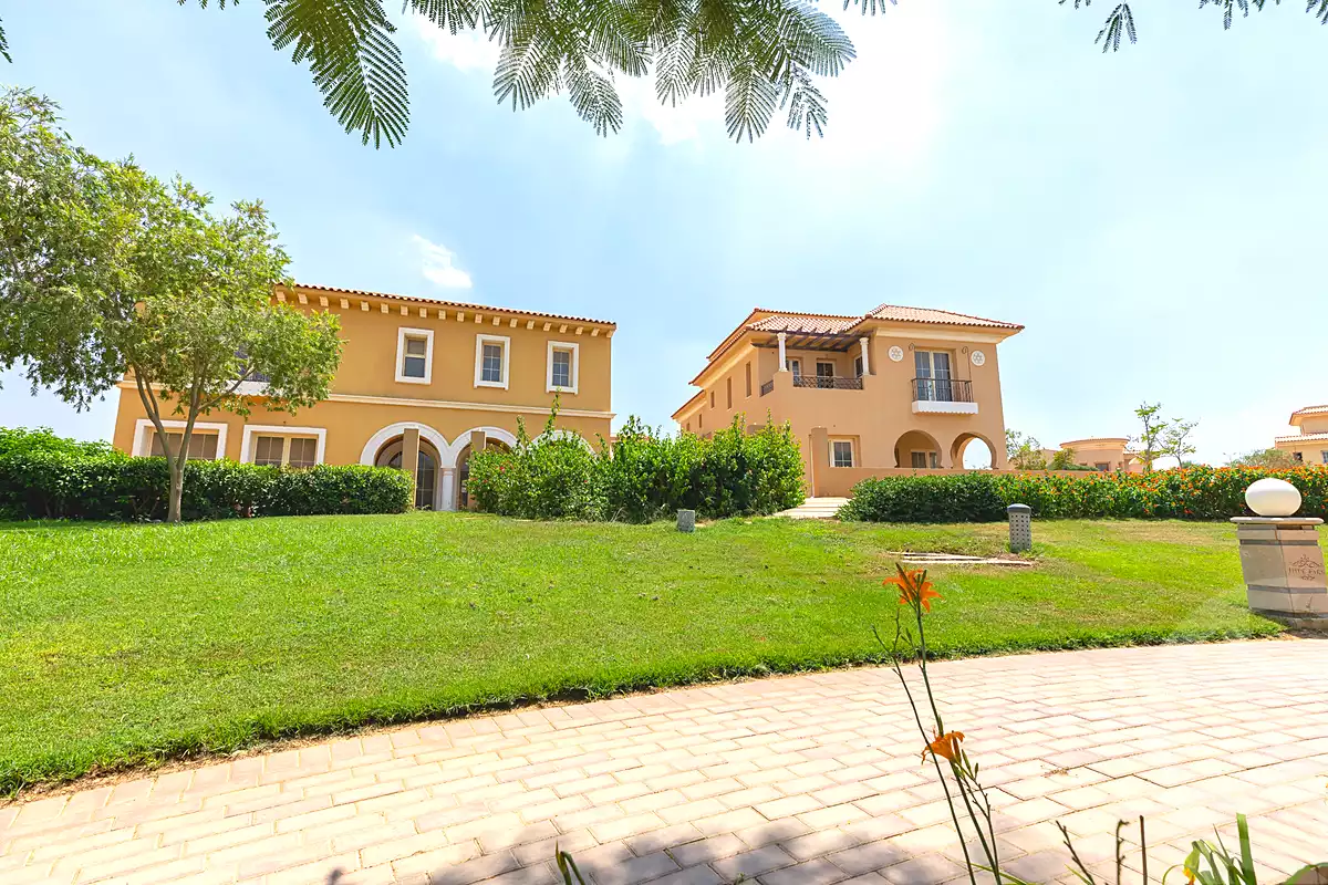 https://aqarmap.com.eg/ar/listing/7195329-for-sale-cairo-new-cairo-compounds-hyde-park-greens-hyde-park-compound
