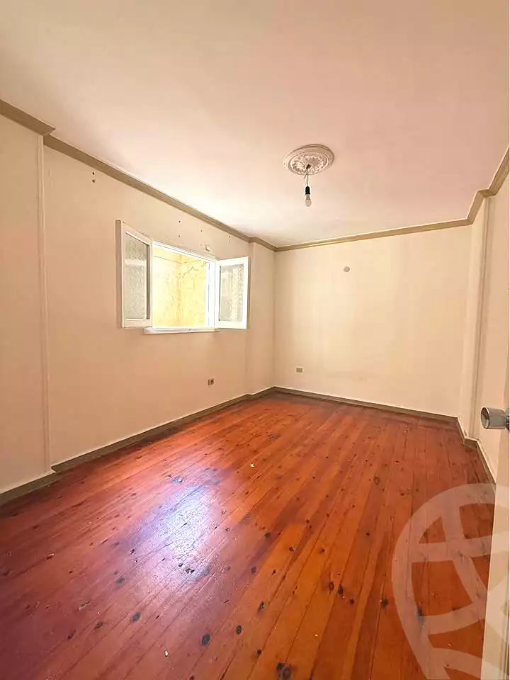 https://aqarmap.com.eg/ar/listing/7177569-for-rent-alexandria-ganaklis