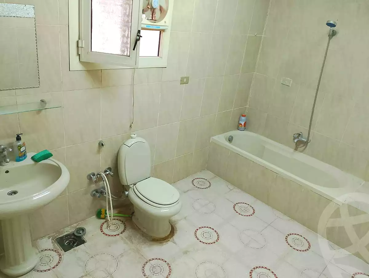 https://aqarmap.com.eg/ar/listing/7195860-for-rent-cairo-helwan-helwan-el-sharkeya-abd-el-rahman-pasha-st