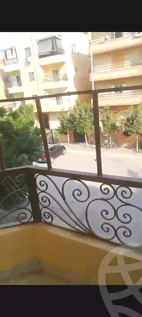 https://aqarmap.com.eg/ar/listing/7195997-for-rent-cairo-6th-of-october-el-ahyaa-neighborhood-1st-al-maahad