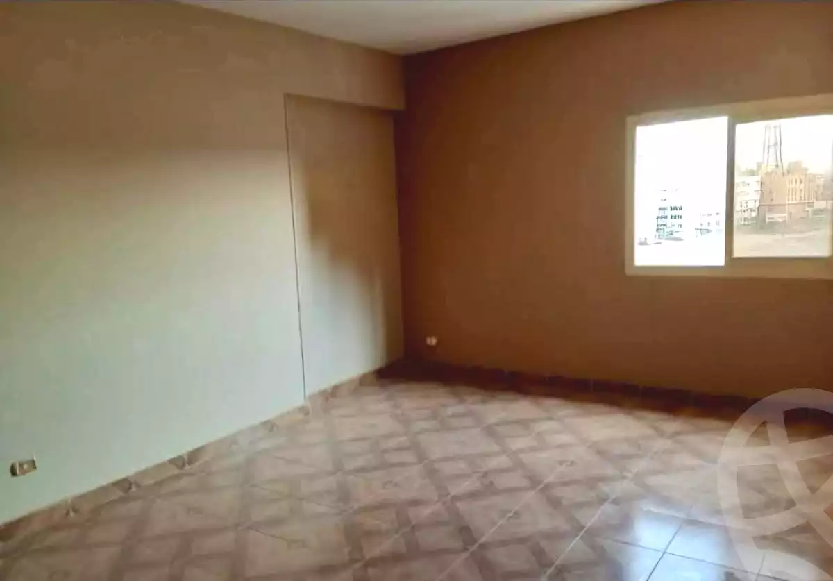 https://aqarmap.com.eg/ar/listing/7196088-for-rent-cairo-6th-of-october-el-ahyaa-neighborhood-10th