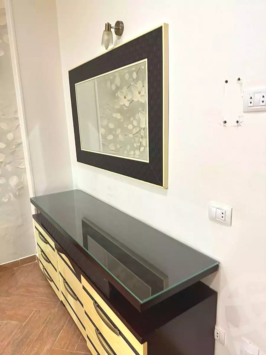 https://aqarmap.com.eg/en/listing/7196125-for-rent-cairo-el-sheikh-zayed-city-el-hay-elasher-street-100