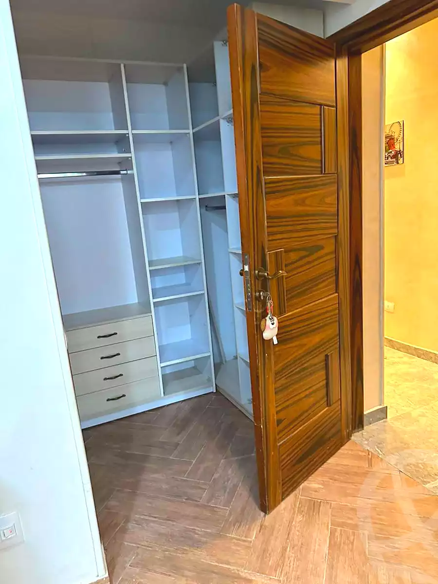 https://aqarmap.com.eg/en/listing/7196366-for-rent-cairo-el-sheikh-zayed-city-el-hay-elasher-street-100