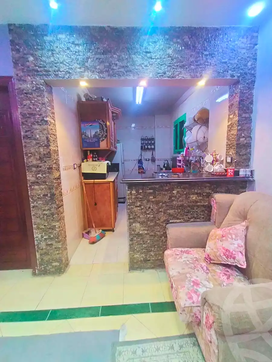 https://aqarmap.com.eg/ar/listing/7196954-for-sale-cairo-helwan-helwan-el-sharkeya-heidar-st