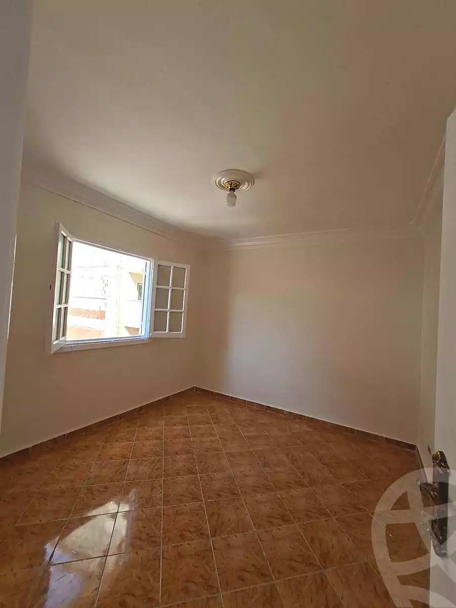 https://aqarmap.com.eg/ar/listing/7197198-for-sale-alexandria-el-asafra-l-sfr-bhry