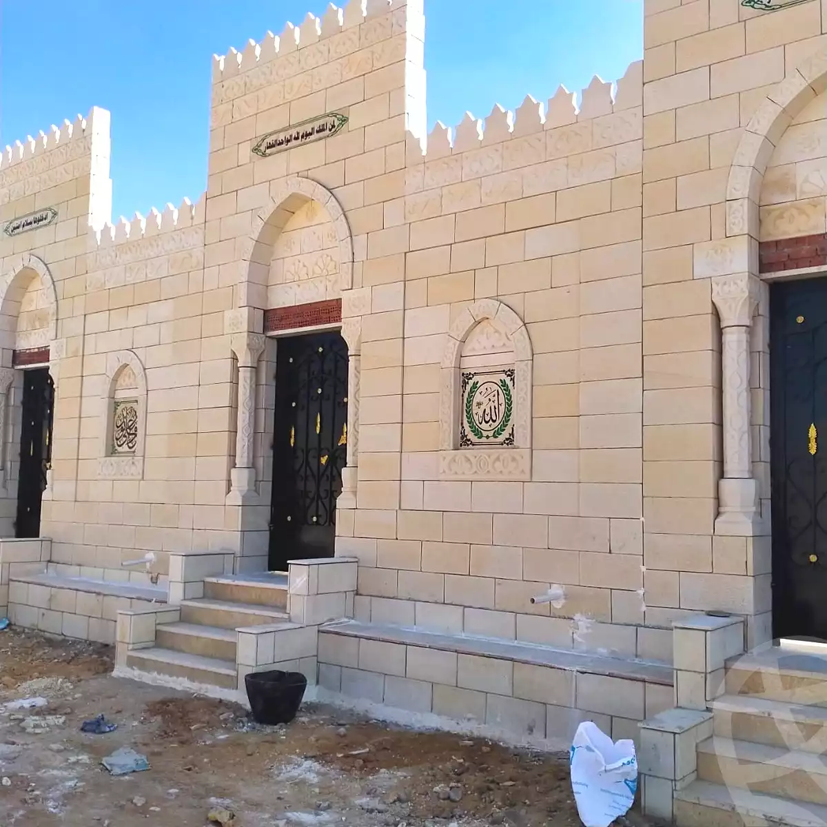 https://aqarmap.com.eg/en/listing/7197438-for-sale-cairo-6th-of-october-el-wahatt-road