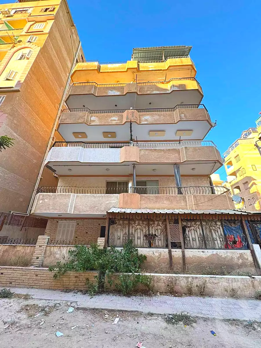https://aqarmap.com.eg/ar/listing/7198402-for-sale-alexandria-al-agamy-shataa-el-nakheel