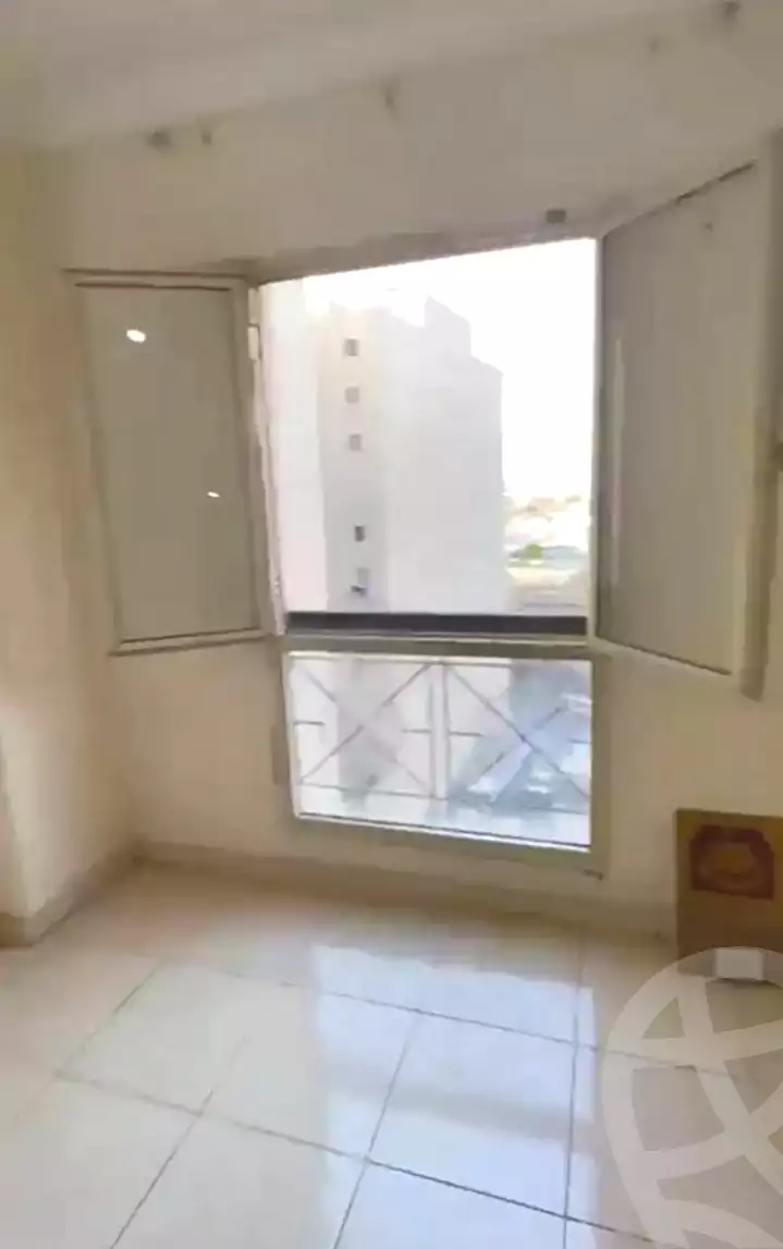 https://aqarmap.com.eg/ar/listing/7198457-for-rent-alexandria-moharram-bey-moharram-bek-st
