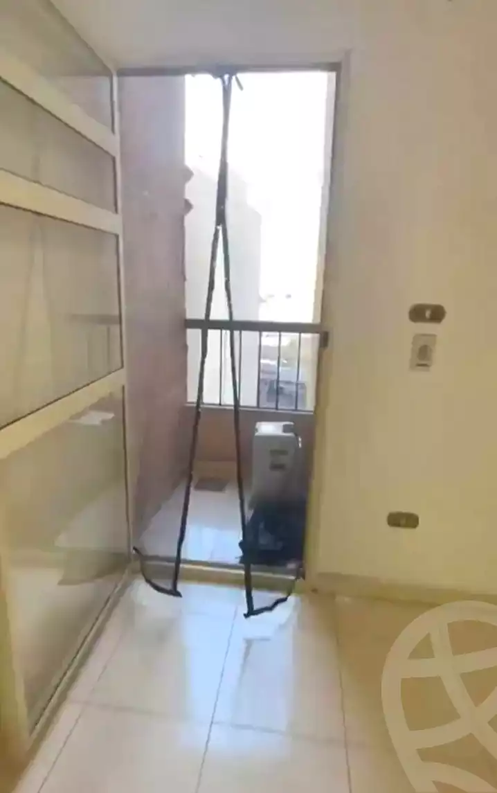 https://aqarmap.com.eg/ar/listing/7198457-for-rent-alexandria-moharram-bey-moharram-bek-st