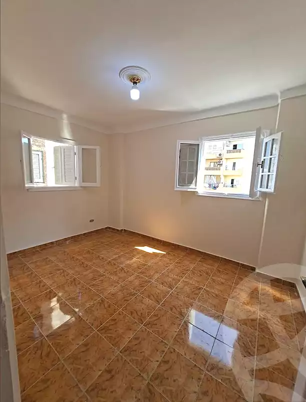 https://aqarmap.com.eg/en/listing/7198568-for-sale-alexandria-el-asafra-al-molazem-basiowni-st
