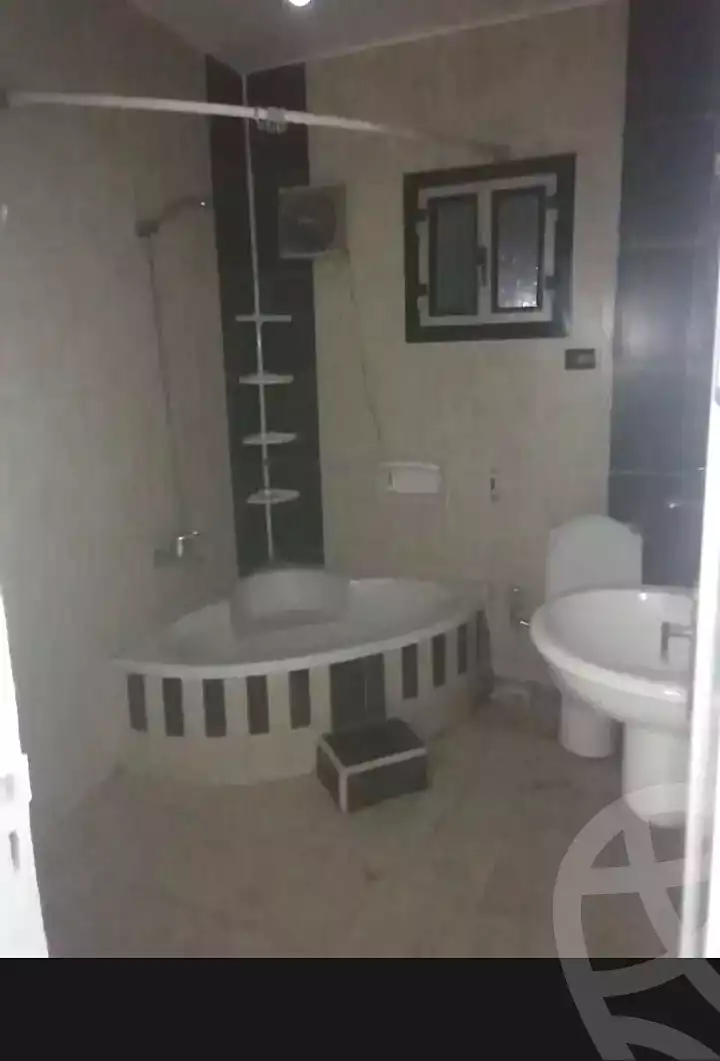 https://aqarmap.com.eg/ar/listing/7198571-for-rent-alexandria-miami-shr-jml-bd-lnsr