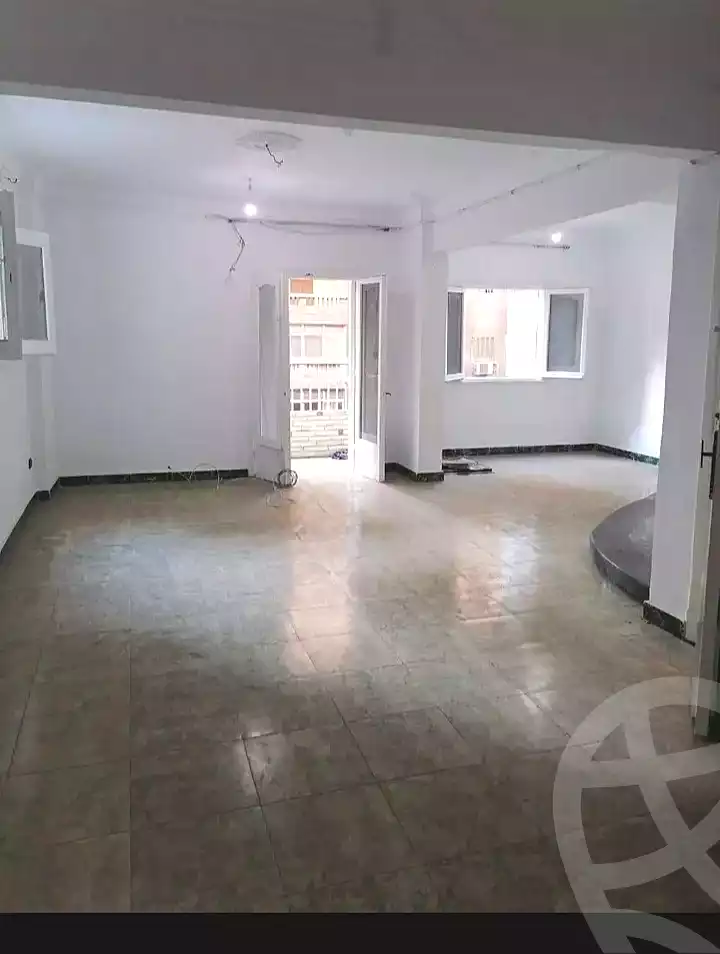 https://aqarmap.com.eg/ar/listing/7198571-for-rent-alexandria-miami-shr-jml-bd-lnsr