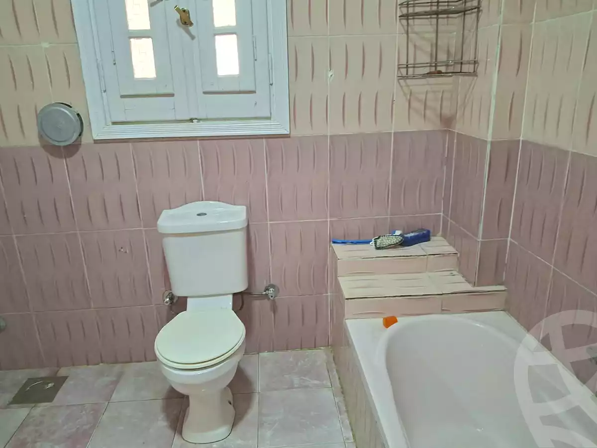 https://aqarmap.com.eg/ar/listing/7198669-for-sale-cairo-6th-of-october-el-ahyaa-neighborhood-3rd-al-hay-al-thalith-st