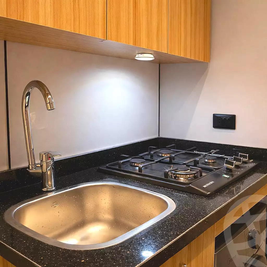 https://aqarmap.com.eg/ar/listing/7199002-for-sale-cairo-6th-of-october-el-ahyaa-neighborhood-1st-al-maahad